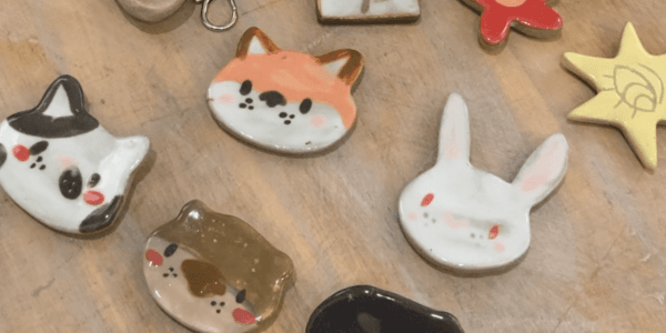 Atelier poterie : création de vos pin’s/magnets personnalisés